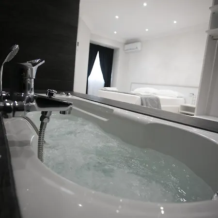 Luxury & Charm 4*
