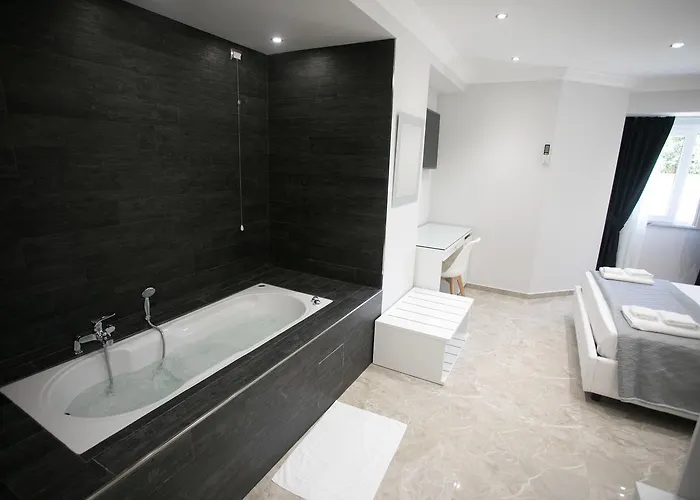 Casa de hóspedes Luxury & Charm 4*